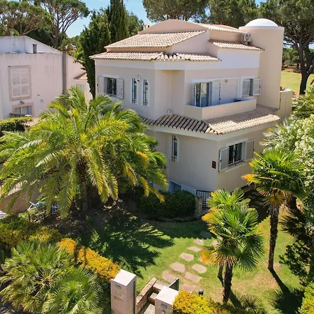 Villa Caraibas - - By Hdproperties